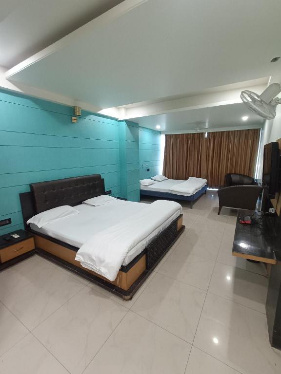 Room image 5